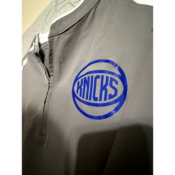 Holloway Nicks NBA Clubhouse Pullover Basketball Apparel - Picture 5 of 5